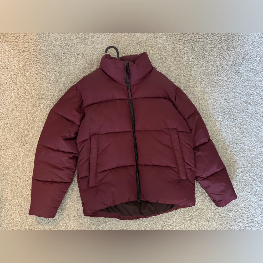 Abercrombie Ultra Puffer in Burgandy XS Like New